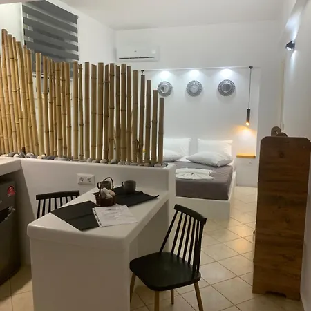 Little Yard & #7 Apartman Naxos City